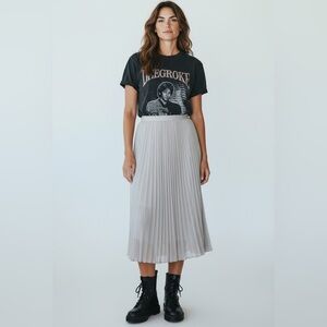 Simply Emma Dove Grey Chiffon Pleated Lining MIDI Skirt with Button Closure 2X